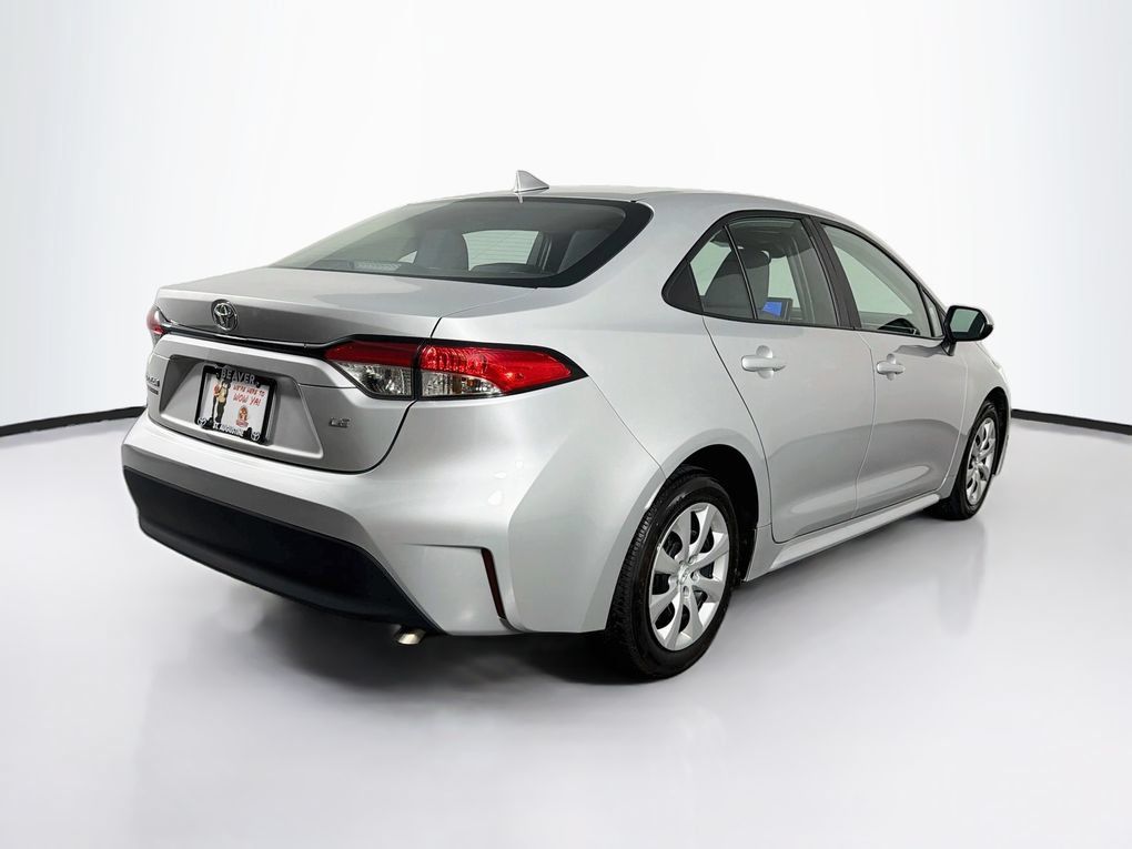 Used 2024 Toyota Corolla LE FWD image 10