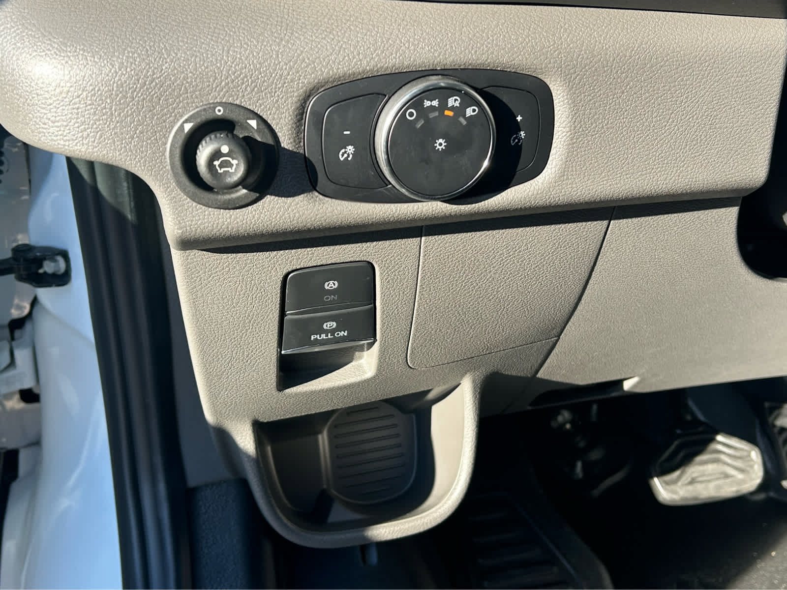 New 2027 Ford Transit 250 Low Roof RWD image 22