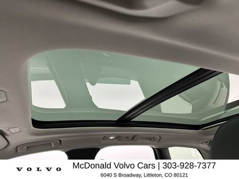 Certified 2025 Volvo XC60 B5 Plus AWD/4WD image 22