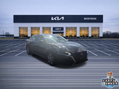 Used 2024 Nissan Altima 2.5 S FWD image 3