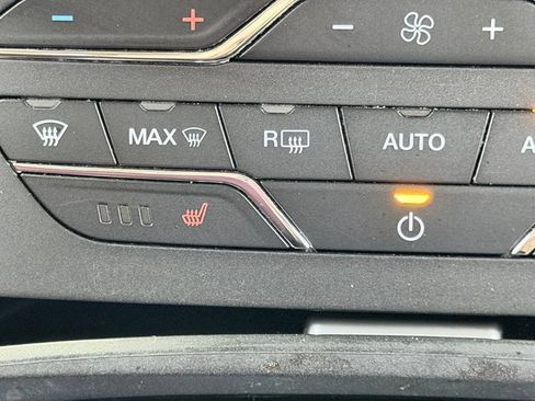 Used 2017 Ford Edge SEL w/ Equipment Group 201A AWD/4WD image 47