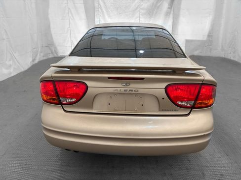 Used 2004 Oldsmobile Alero GL FWD image 5