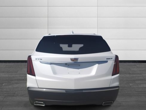 New 2025 Cadillac XT5 Luxury image 4