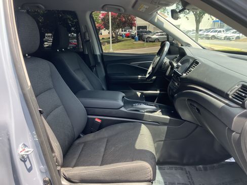 Certified 2025 Honda Ridgeline Sport image 34