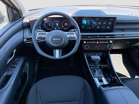 New 2026 Hyundai Tucson SEL image 17