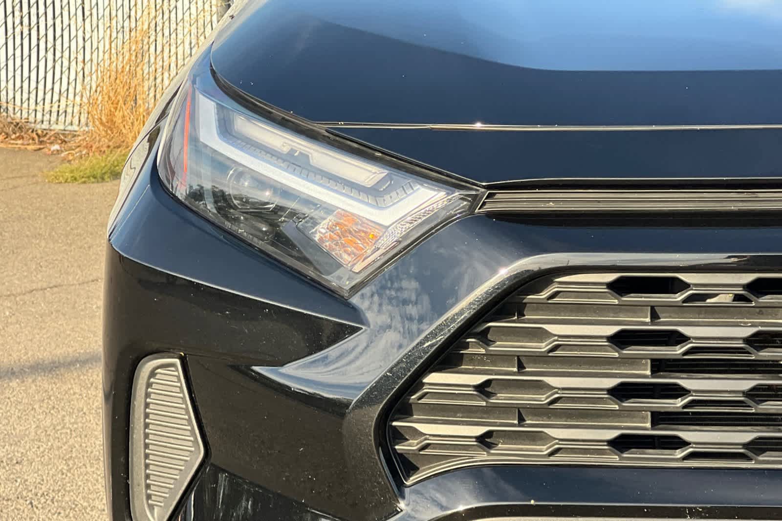 Used 2025 Toyota RAV4 XLE FWD image 17