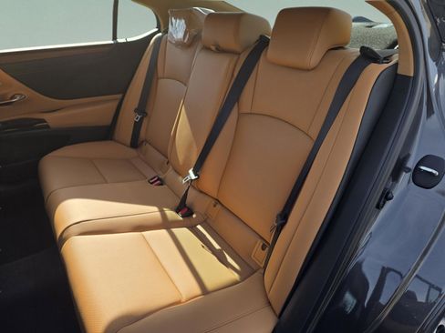 New 2025 Lexus ES 350 w/ Premium Package image 19