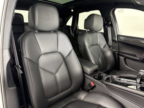 Certified 2026 Porsche Macan S AWD/4WD image 24