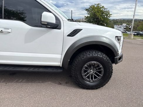 Used 2019 Ford F150 Raptor w/ Equipment Group 802A Luxury AWD/4WD image 33