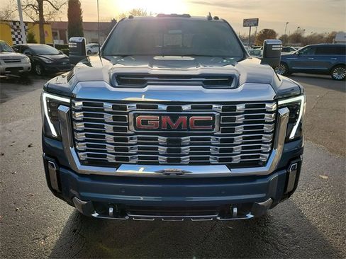 New 2026 GMC Sierra 2500 Denali w/ Denali Reserve Package image 11