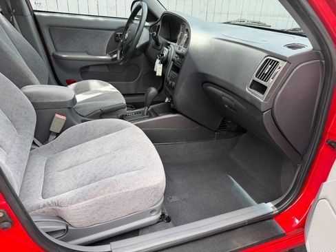 Used 2005 Hyundai Elantra GLS FWD image 10