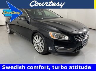 Used 2017 Volvo S60 T5 Inscription image 1