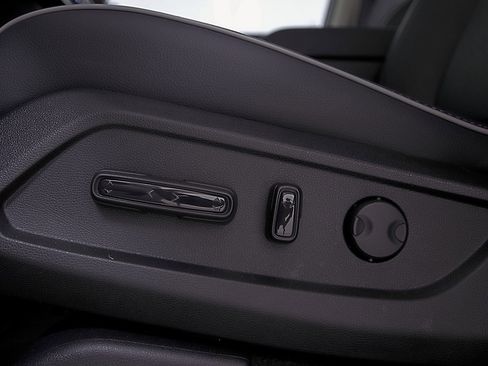 Used 2024 Honda Pilot Elite image 23