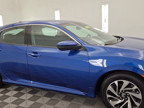 Used 2019 Honda Civic LX image 6