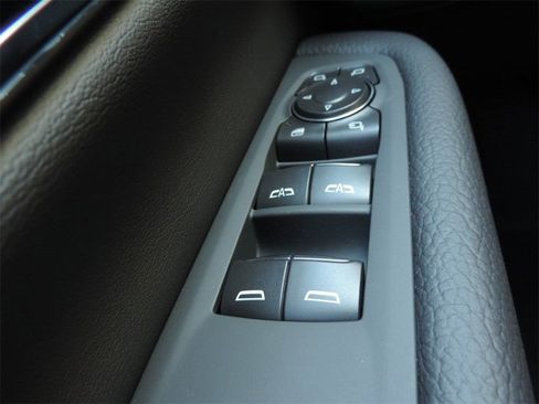 New 2026 GMC Yukon XL Denali w/ Sun & Power Step Package image 27