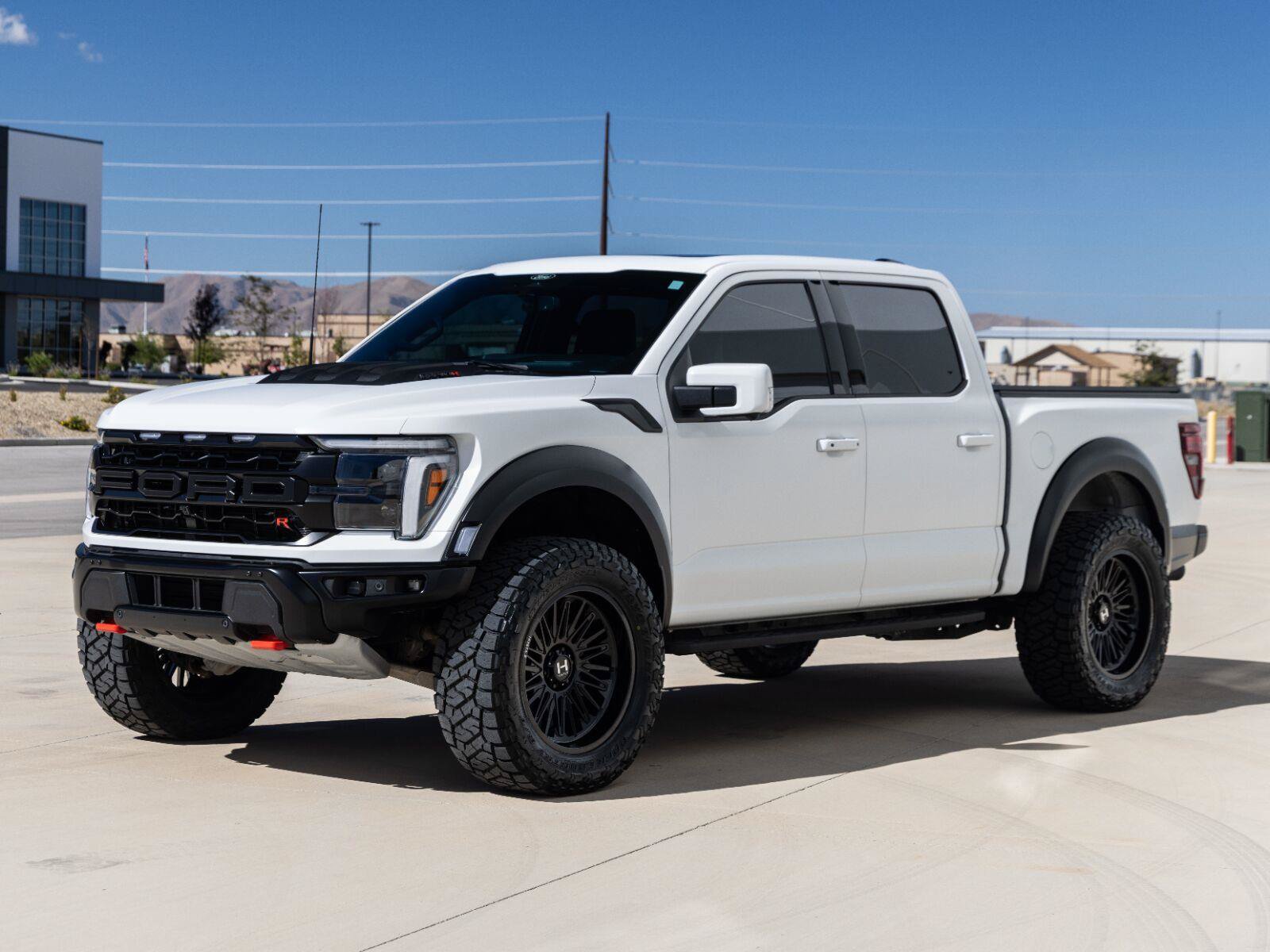 Used 2025 Ford F150 Raptor w/ Equipment Group 803A Raptor R AWD/4WD image 9