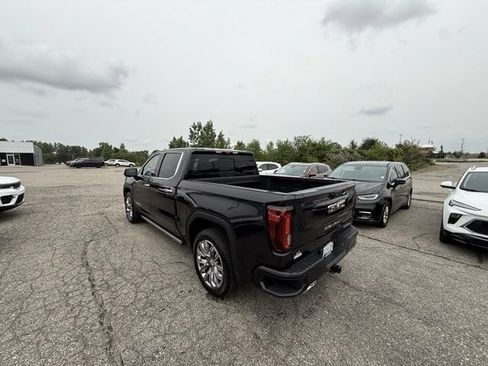 Used 2023 GMC Sierra 1500 Denali w/ Denali Reserve Package AWD/4WD image 3
