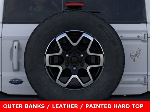 New 2025 Ford Bronco Outer Banks image 24