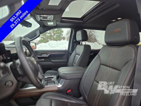 Used 2024 Chevrolet Silverado 1500 High Country w/ Technology Package image 15