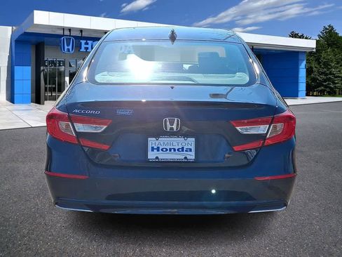 Used 2018 Honda Accord EX image 23