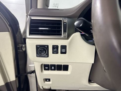 Used 2014 Lexus GX 460 w/ Premium Package image 15