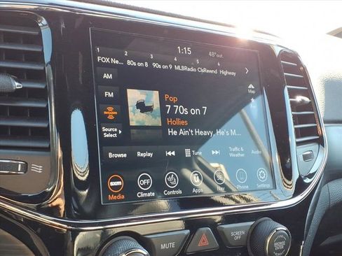 Used 2021 Jeep Grand Cherokee Laredo X image 11