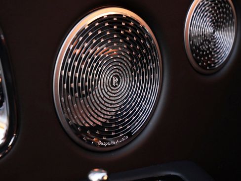 Used 2021 Rolls-Royce Cullinan image 23