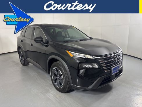 Used 2024 Nissan Rogue SV FWD image 1