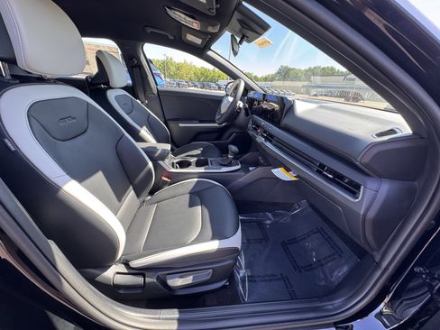 New 2026 Kia K4 EX FWD image 18