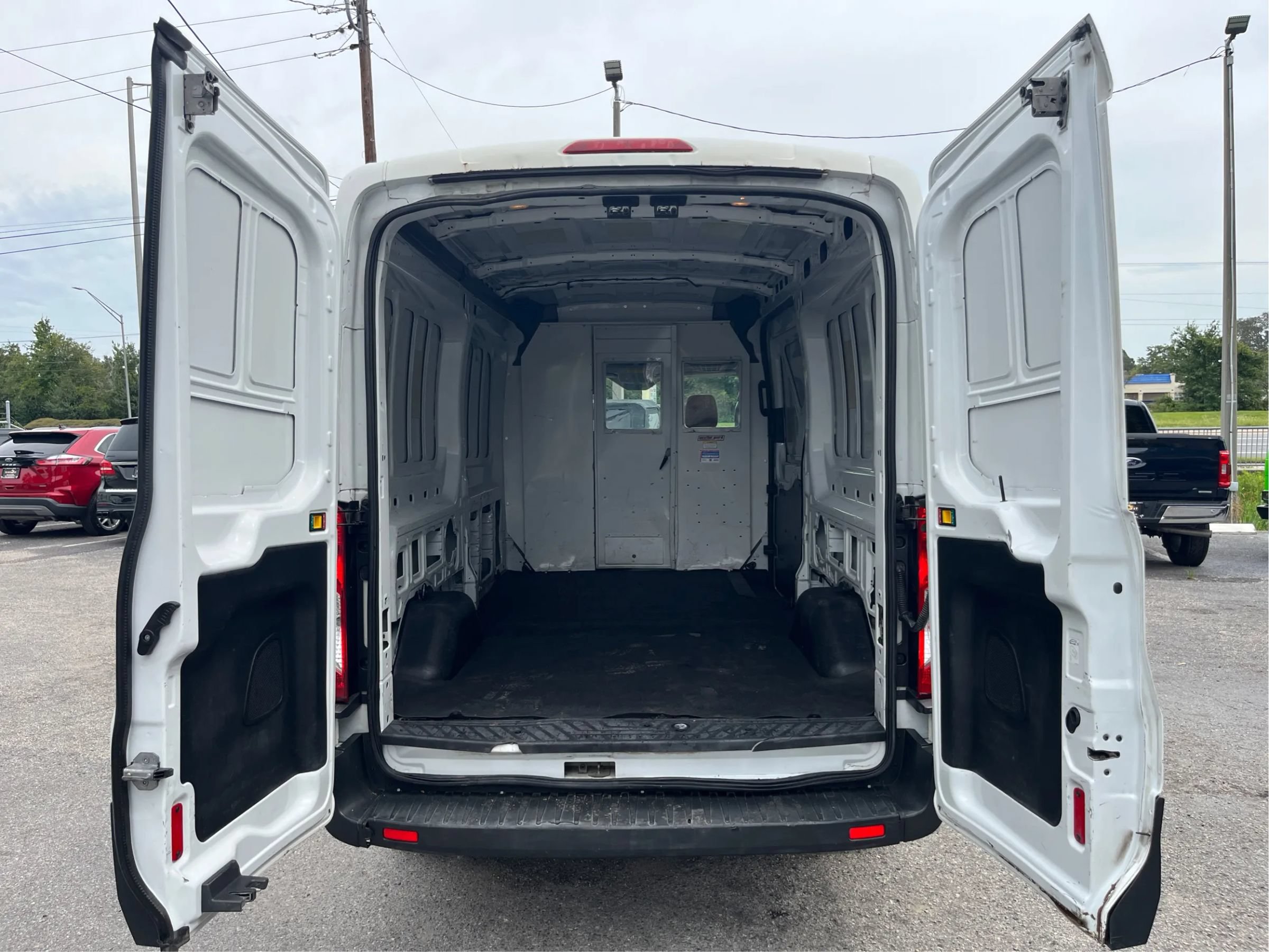 Used 2015 Ford Transit 250 148 Medium Roof RWD image 13