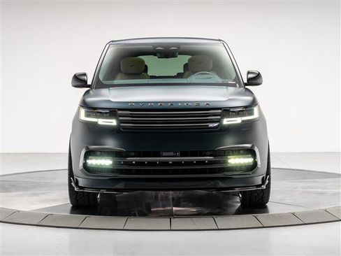 New 2025 Land Rover Range Rover Long Wheelbase Autobiography image 8