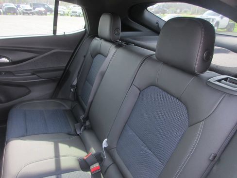New 2026 Buick Envista Preferred FWD image 13