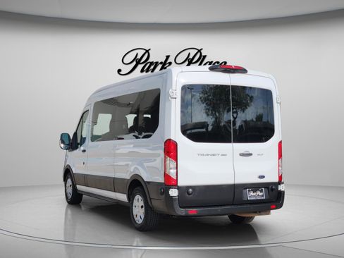 Used 2024 Ford Transit 350 XLT image 3