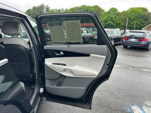 Used 2016 Kia Sorento SX AWD/4WD image 22