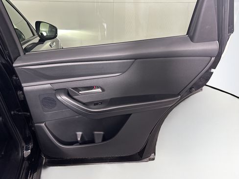 Used 2025 MAZDA CX-90 3.3 Turbo w/ Select Package AWD/4WD image 32