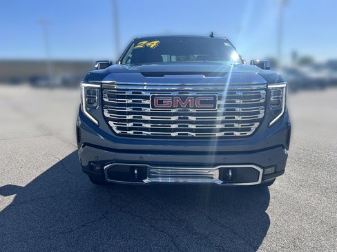 Used 2024 GMC Sierra 1500 Denali w/ Technology Package AWD/4WD image 16