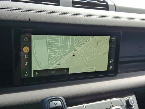 Used 2024 Land Rover Defender 110 X-Dynamic SE image 22