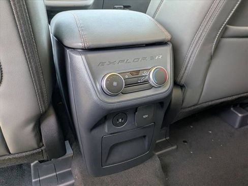 New 2026 Ford Explorer Active w/ Active Comfort Package image 17