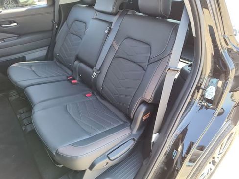 Used 2025 Nissan Pathfinder Platinum w/ Cargo Package image 29