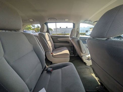 Used 2016 Honda Odyssey LX image 13