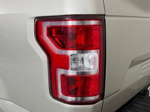 Used 2018 Ford F150 XLT w/ Equipment Group 302A Luxury RWD image 13