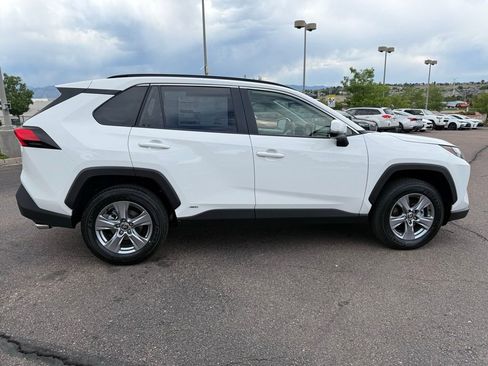 Used 2025 Toyota RAV4 XLE w/ Convenience Package image 11