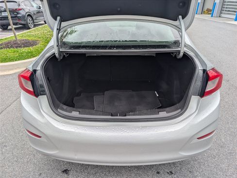 Used 2018 Chevrolet Cruze LT FWD image 13