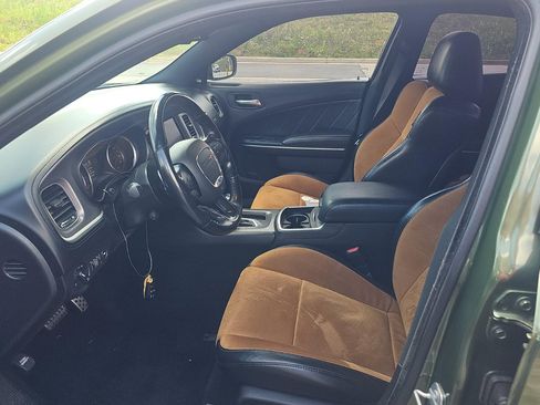 Used 2022 Dodge Charger Scat Pack w/ Plus Group RWD image 4