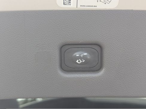 Used 2019 Lincoln Nautilus Reserve FWD image 14