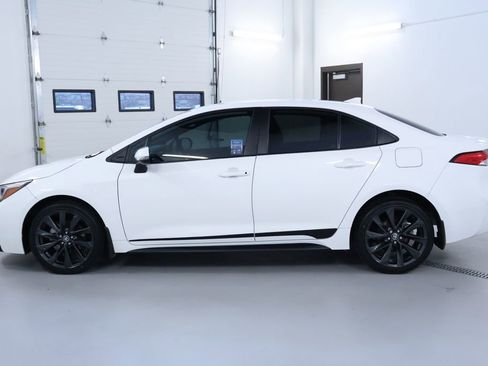 Used 2024 Toyota Corolla SE image 4