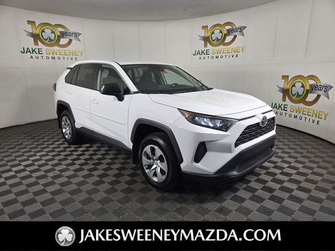Used 2022 Toyota RAV4 LE AWD/4WD image 1