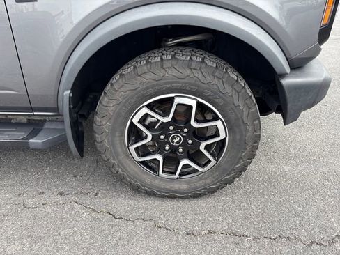 Used 2023 Ford Bronco Big Bend AWD/4WD image 9