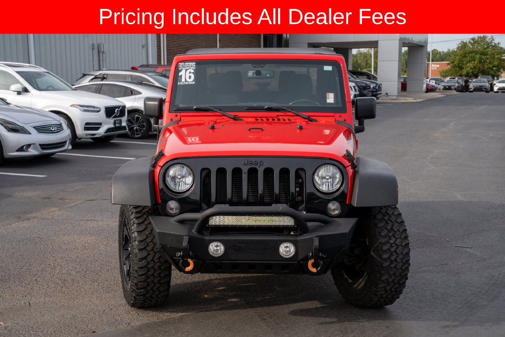 Used 2016 Jeep Wrangler Sport AWD/4WD image 3