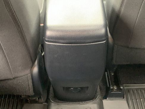 Used 2017 Toyota RAV4 XLE image 14